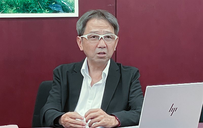 経営管理本部 情報システム室 室長 福原 剛